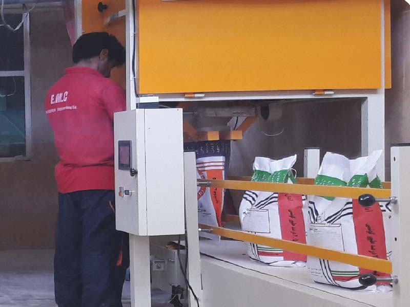 E.M.C Model LTL10: High-Efficiency Compact & Economic Bagging System